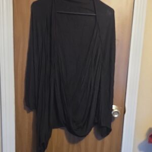 Cha Cha Vente Black Open Front Sweater